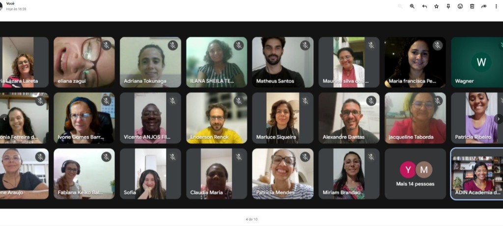 Aula ao vivo ADIN com slide apresentado e professor no Google Meet
